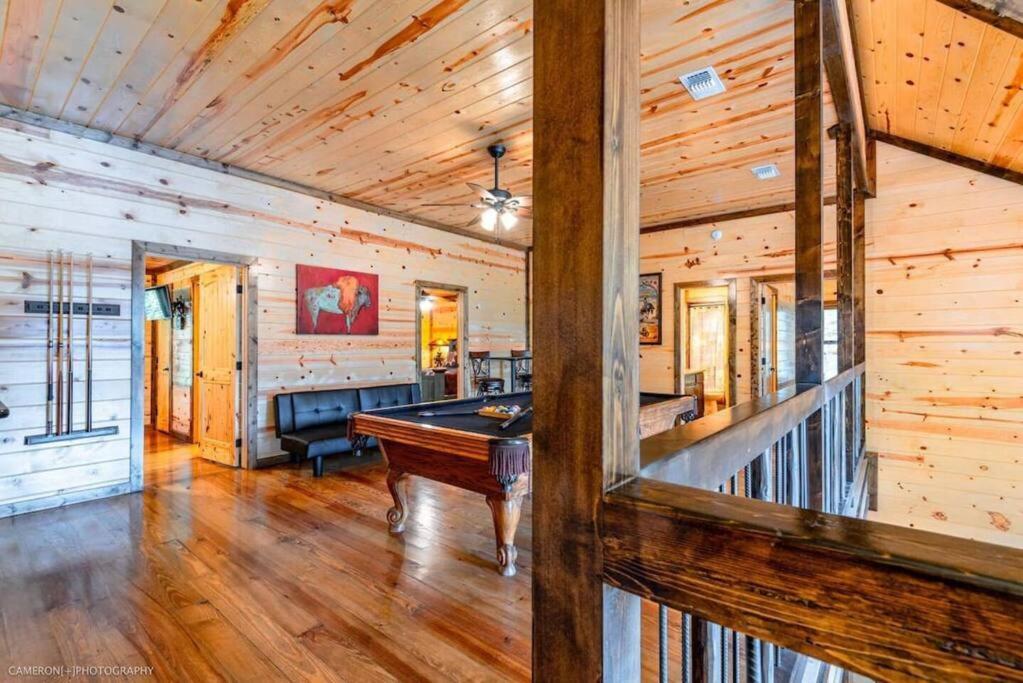 Iron Horse Lodge Broken Bow Exterior foto