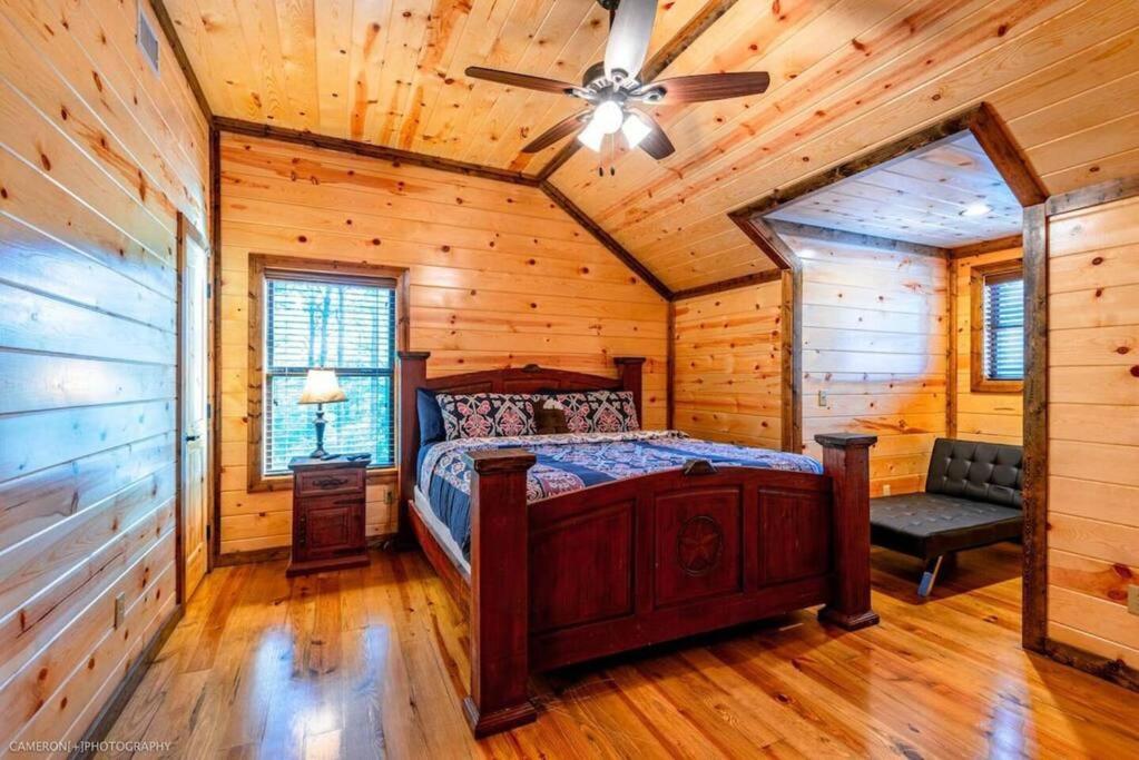 Iron Horse Lodge Broken Bow Exterior foto