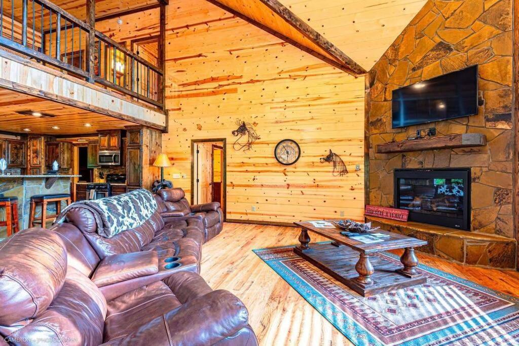Iron Horse Lodge Broken Bow Exterior foto
