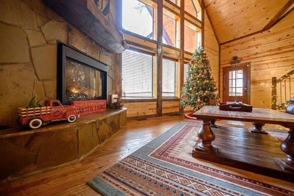 Iron Horse Lodge Broken Bow Exterior foto