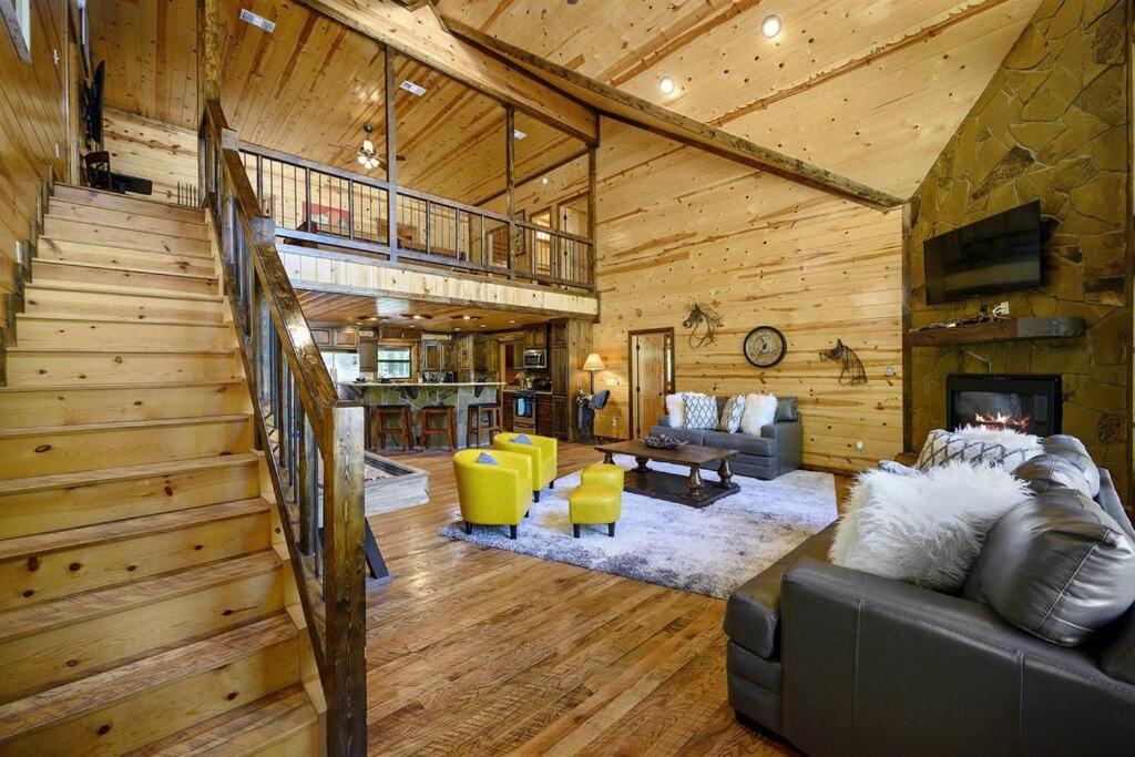 Iron Horse Lodge Broken Bow Exterior foto