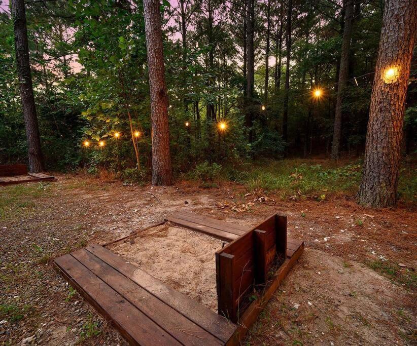 Iron Horse Lodge Broken Bow Exterior foto