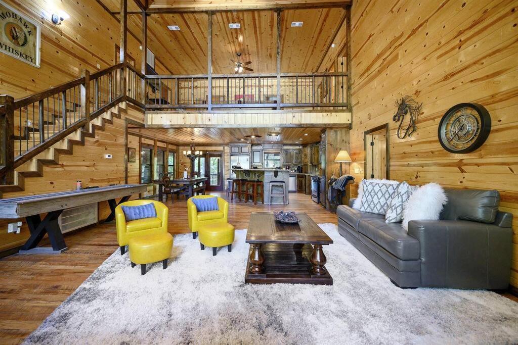 Iron Horse Lodge Broken Bow Exterior foto