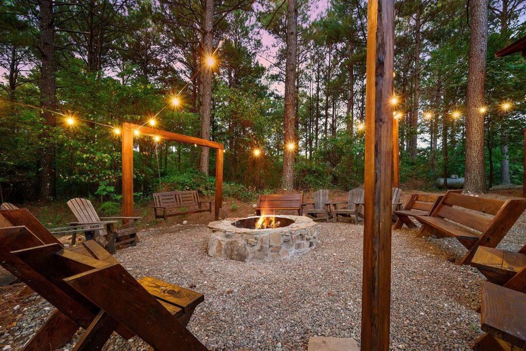 Iron Horse Lodge Broken Bow Exterior foto