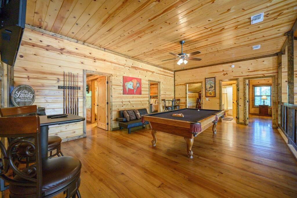 Iron Horse Lodge Broken Bow Exterior foto